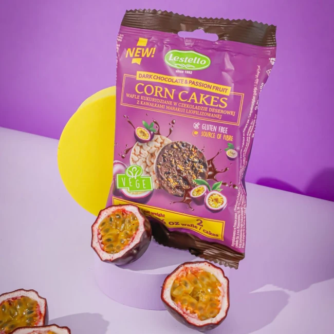 WAFLE KUKURYDZIANE W CZEKOLADZIE Z MARAKUJĄ 2 SZTUKI 36G VEGE LESTELLO